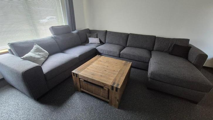 U bank met longchair, Huis en Inrichting, Banken | Bankstellen, Zo goed als nieuw, Hoekbank, Vierpersoons of meer, 250 tot 300 cm