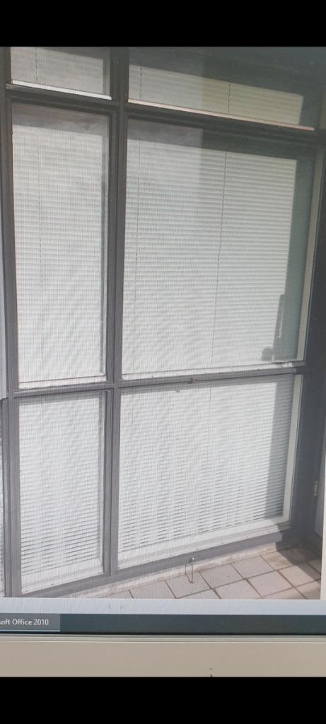 aluminium jaloezie wit 25 mm, Huis en Inrichting, Stoffering | Gordijnen en Lamellen, Gebruikt, 150 tot 200 cm, 150 tot 200 cm