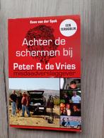 Boek achter de schermen bij Peter R. De Vries, Boeken, Biografieën, Ophalen of Verzenden, Zo goed als nieuw