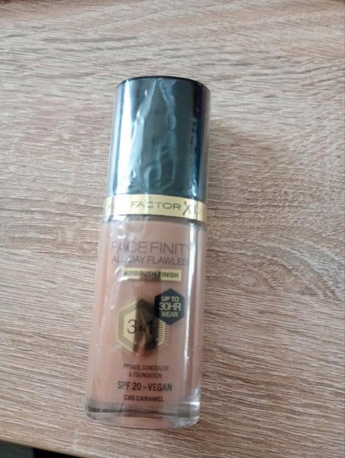 Max Factor Facefinity Foundation C65 Caramel - Nieuw, Sieraden, Tassen en Uiterlijk, Uiterlijk | Cosmetica en Make-up, Nieuw, Make-up