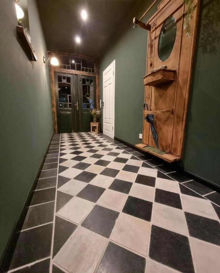 ESTRIKKEN NATUURSTEEN TEGELS, ZWART - WIT, Huis en Inrichting, Stoffering | Vloerbedekking, Nieuw, Wit, Zwart, 75 m² of meer, Ophalen of Verzenden