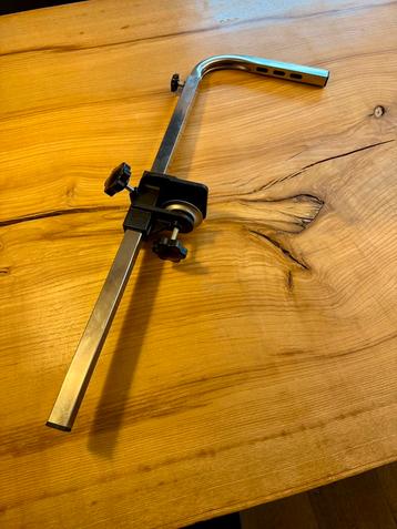 Beugel trimtafel als nieuw beschikbaar voor biedingen