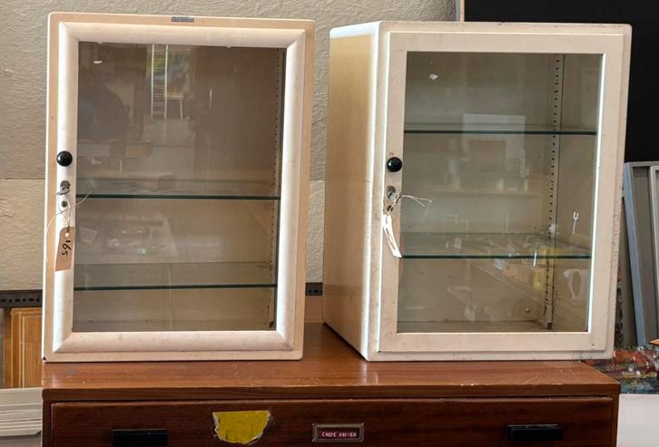 Vintage Oostwoud medicijnkastjes, Huis en Inrichting, Kasten | Vitrinekasten, Gebruikt, Minder dan 100 cm, Minder dan 50 cm, 25 tot 50 cm