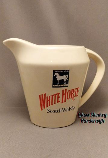 White Horse Scotch Whisky waterjug beschikbaar voor biedingen