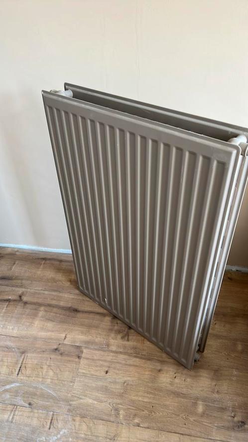 2x Nieuwe radiatoren 50x90, Doe-het-zelf en Verbouw, Verwarming en Radiatoren, Zo goed als nieuw, Radiator, 800 watt of meer, 80 cm of meer