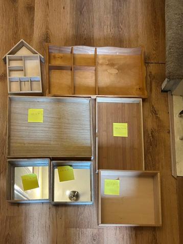 Houten bakken en sorteerbak voor sensorisch spel beschikbaar voor biedingen