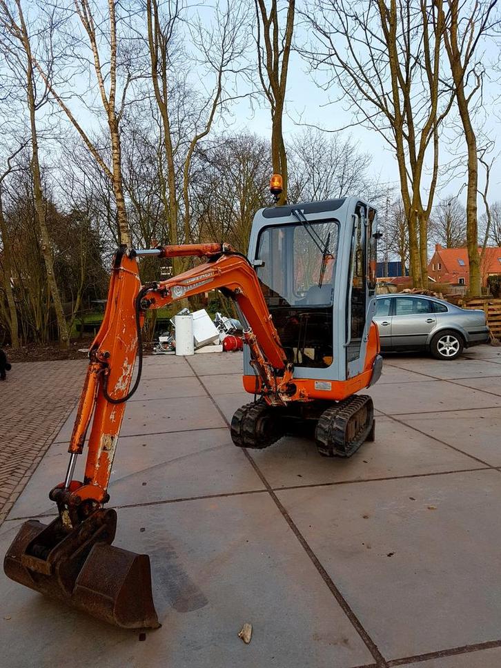 Gezocht minikraan, Zakelijke goederen, Machines en Bouw | Kranen en Graafmachines, Graafmachine, Ophalen of Verzenden