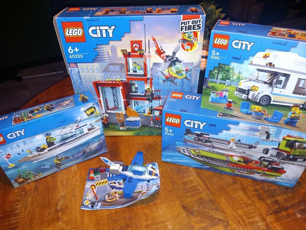 Lego City Sets: 60206, 60221, 60238, 60254, 60320, Kinderen en Baby's, Speelgoed | Duplo en Lego, Ophalen of Verzenden, Gebruikt
