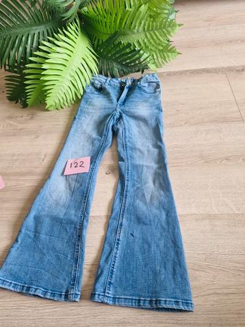 Flaired jeans maat 122 beschikbaar voor biedingen