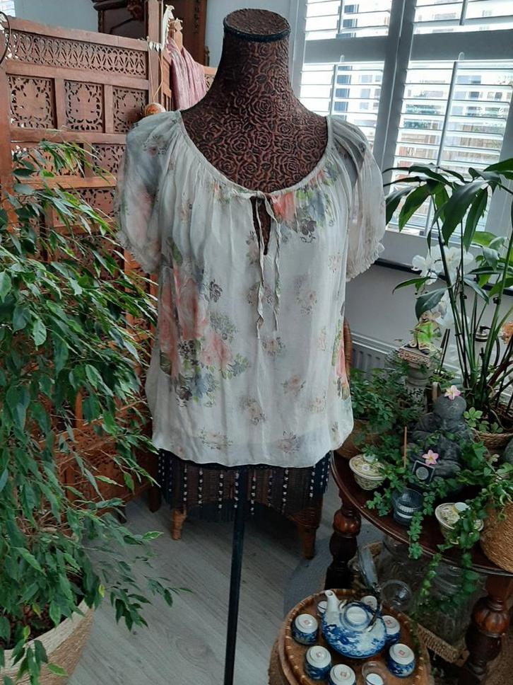 Nieuw+kaartje!Prachtige blouse/top/zachte kleuren mt M, Kleding | Dames, Blouses en Tunieken, Nieuw, Maat 38/40 (M), Ophalen of Verzenden