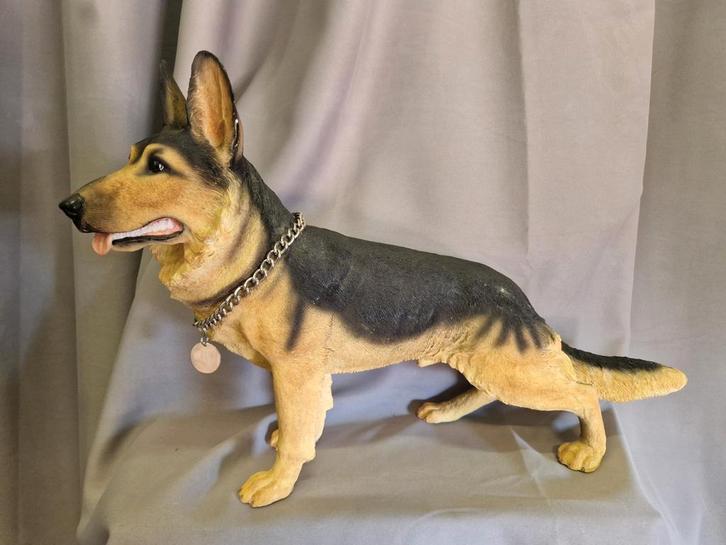 Prachtig Duits Herder Beeld - 37cm, Verzamelen, Beelden en Beeldjes, Zo goed als nieuw, Dier, Ophalen of Verzenden