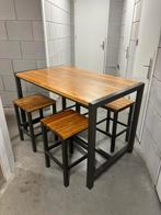 Massief houten tafel / bartafel met krukken, Ophalen, Gebruikt