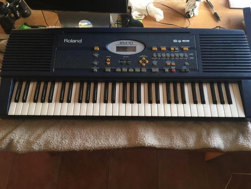 Keyboard ROLAND EM-10, Muziek en Instrumenten, Keyboards, Gebruikt, 61 toetsen, Roland, Midi-aansluiting, Ophalen of Verzenden