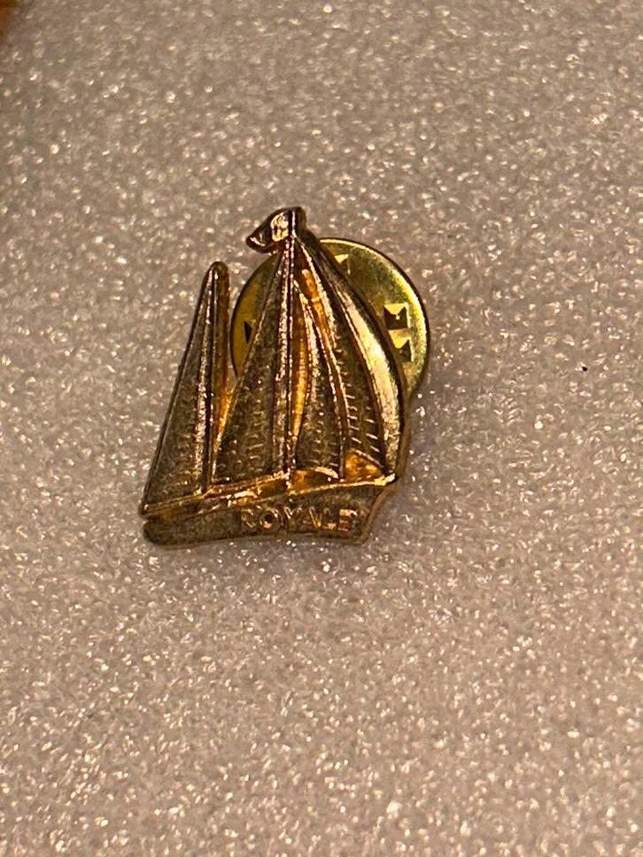 Pin zeilschip, Verzamelen, Speldjes, Pins en Buttons, Zo goed als nieuw, Speldje of Pin, Overige onderwerpen, Ophalen of Verzenden
