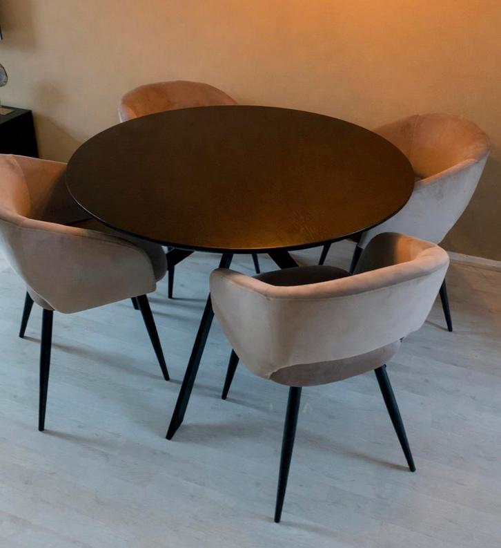 Eetkamerstoelen 4 beige kuipstoelen velvet, Huis en Inrichting, Stoelen, Zo goed als nieuw, Vier, Overige materialen, Overige kleuren