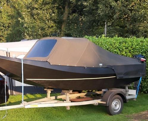 Toer, Vis bootje, Watersport en Boten, Sloepen, Gebruikt, Tot 10 pk, 3 tot 6 meter, Buitenboordmotor, Benzine, Staal, Ophalen