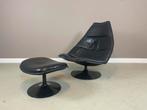Artifort F585 swivel fauteuil inc voetenbank zwart leer IZGS, Huis en Inrichting, Ophalen, Zo goed als nieuw, Metaal