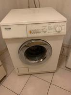 Miele Wasmachine - Defect bij Centrifugeren, Witgoed en Apparatuur, Wasmachines, Gebruikt, Ophalen of Verzenden, Voorlader, Kort programma
