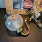 Wandlampje met frostglas en messing vintage, Ophalen of Verzenden