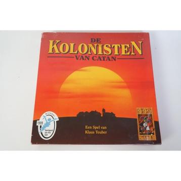 # Kolonisten van Catan stukken van hout beschikbaar voor biedingen