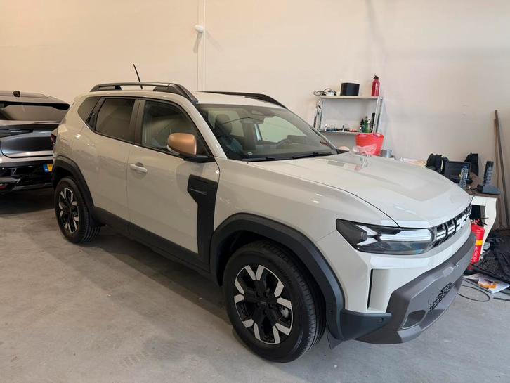 Dacia duster extreme 140 pk full hybride 07-2025 3925 km!!, Auto's, Dacia, Particulier, Duster, Hybride Elektrisch/Benzine, Automaat