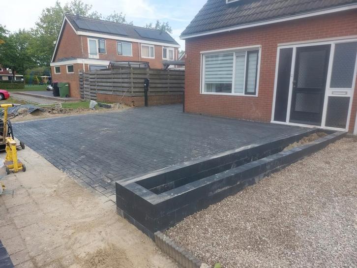 Tuinaanleg Bestrating Schuttingen Grondwerk Kraanverhuur, Diensten en Vakmensen, Tuinmannen en Stratenmakers, Bestrating, Hekwerk of Schuttingen