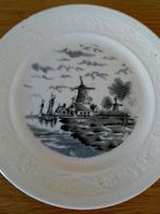 Bord met boot en molen motief., Ophalen of Verzenden