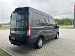 Ford Transit 350 L2H3 Limited Trekhaak + Navigatie, Auto's, Stof, Euro 6, 4 cilinders, Parkeersensor