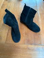 Hush Puppies suede laarsjes, Kleding | Dames, Schoenen, Zwart, Ophalen of Verzenden, Zo goed als nieuw, Hush Puppies