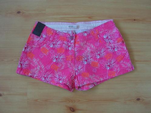 NIEUW roze-oranje gebloemde korte broek maat 164, Kinderen en Baby's, Kinderkleding | Maat 164, Nieuw, Meisje, Broek, Ophalen of Verzenden