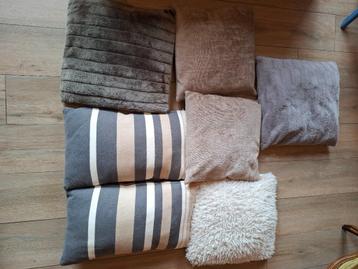 7 gratis sierkussentjes! beschikbaar voor biedingen