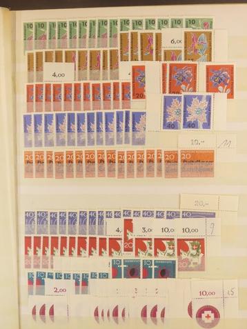 DUITSLAND STAMPVOL boek POSTFRIS materiaal - (B186) - 1/2 - beschikbaar voor biedingen