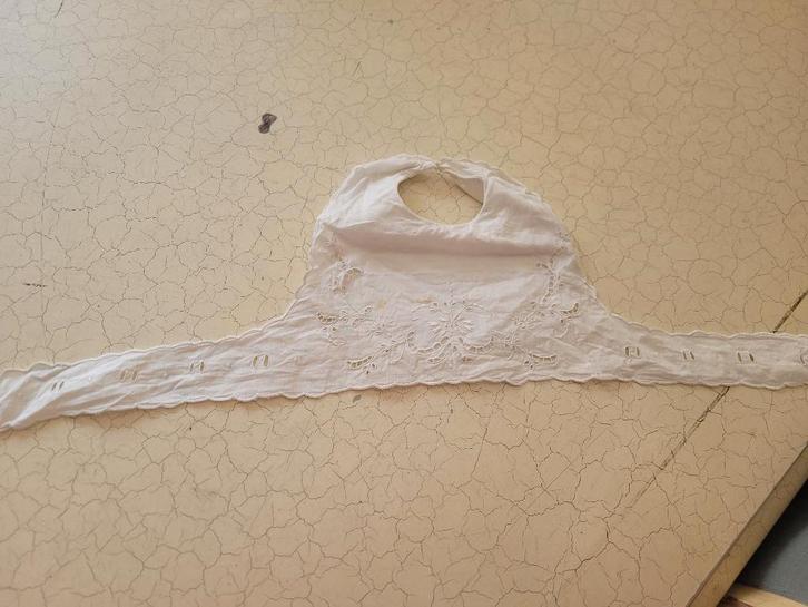 Antiek ragfijn kraagje slabbetje voor baby, Antiek en Kunst, Antiek | Kleding en Accessoires, Kinderen, Ophalen of Verzenden