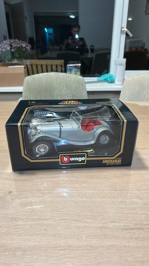 Burago Jaguar SS100 1:18, Hobby en Vrije tijd, Modelauto's | 1:18, Zo goed als nieuw, Auto, Bburago, Verzenden