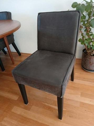 Be Pure Home  eetkamerstoelen.  6 stuks. Antracietbruin leer beschikbaar voor biedingen
