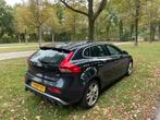 Volvo V40 1.6 D2 R-design 2013 Zwart, Auto's, Voorwielaandrijving, 28 km/l, Zwart, 4 cilinders