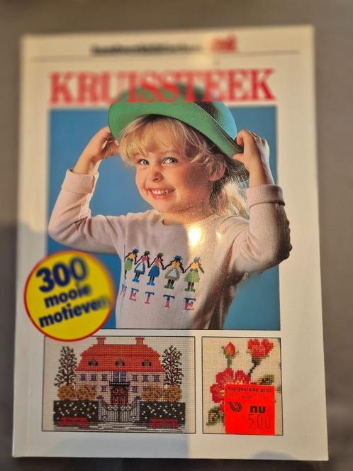 Handwerkbibliotheek Steek - Kruissteek, Hobby en Vrije tijd, Borduren en Borduurmachines, Zo goed als nieuw, Overige typen, Handborduren