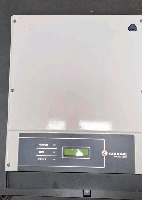 Goodwe GW5000D-NS Omvormer Gebruikt, Doe-het-zelf en Verbouw, Overige Doe-het-zelf en Verbouw, Gebruikt, Ophalen of Verzenden
