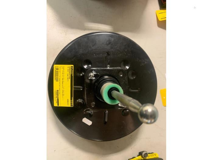 Rembekrachtiger van een Volkswagen Golf, Auto-onderdelen, Remmen en Aandrijving, Volkswagen, Gebruikt, 3 maanden garantie, Ophalen of Verzenden