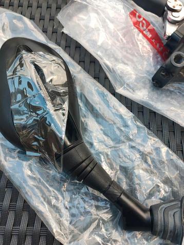 Kymco X-Town 300 linker spiegel (glas stuk) beschikbaar voor biedingen