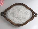 Brocante Dienblad van Sierlijk Hout en Kant in Glas, Antiek en Kunst, Antiek | Woonaccessoires, Ophalen of Verzenden