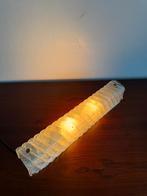 Elegant VIntage Wall Lamp – Textured Ribbed Glass Beauty, Huis en Inrichting, Lampen | Wandlampen, Ophalen, Z, Gebruikt, Z