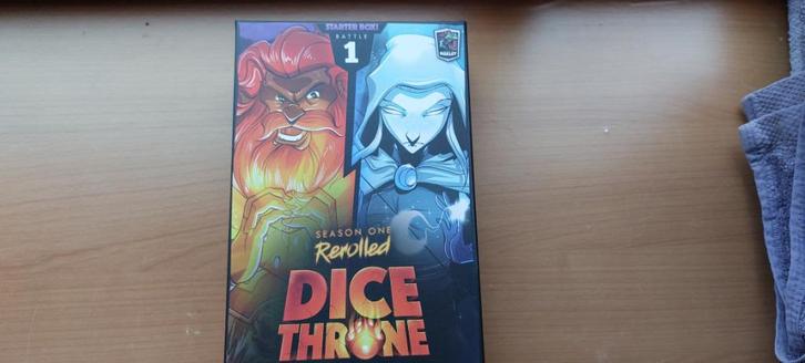 dice throne season one, Hobby en Vrije tijd, Gezelschapsspellen | Bordspellen, Zo goed als nieuw, Een of twee spelers, Ophalen of Verzenden