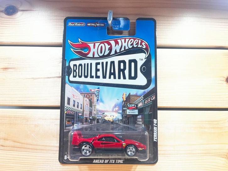 Ferrari F40 hotwheels Boulevard, Hobby en Vrije tijd, Modelauto's | Overige schalen, Nieuw, Auto, Ophalen of Verzenden