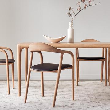 Artisan Latus tafel  beschikbaar voor biedingen