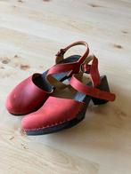 Clumpy Eva 39 (draagmaat 40), Kleding | Dames, Schoenen, Overige typen, Ophalen of Verzenden, Zo goed als nieuw, Rood