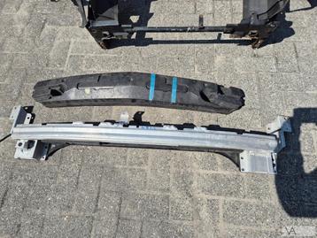 Mercedes SL R230 2001 - 2009 bumperbalk met schuim €100 beschikbaar voor biedingen