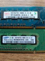 1 x 1 en 1 x 2 GB PC3 10600 geheugen, Computers en Software, RAM geheugen, Ophalen of Verzenden, Gebruikt