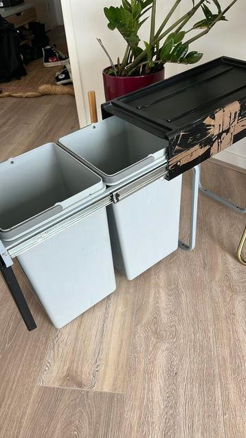 Inbouw prullenbak /buildin Waste Bins beschikbaar voor biedingen
