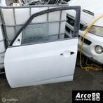 Kia Venga Portier LINKS VOOR  7F Wit 2009-2018, Deur, Ophalen of Verzenden, Kia, Links